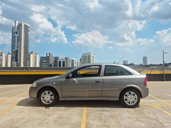 CHEVROLET ASTRA 2.0 MPFI CD 8V GASOLINA 2P MANUAL CHEVROLET ASTRA 2.0 MPFI CD 8V GASOLINA 2P MANUAL